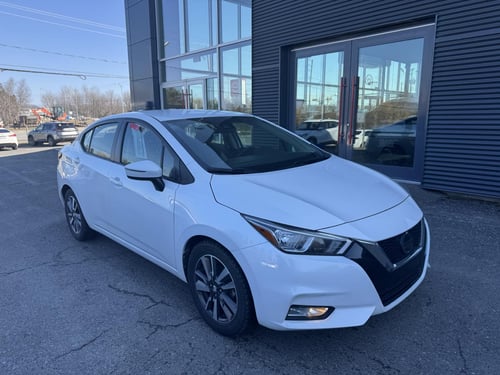 Nissan Versa SV 2021