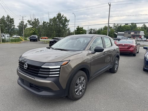 Nissan Kicks S 2025