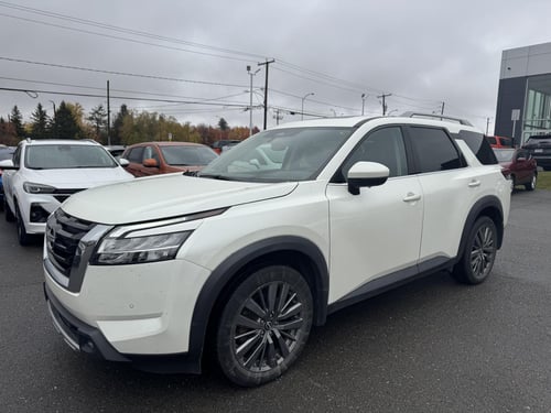Nissan Pathfinder SL 2022