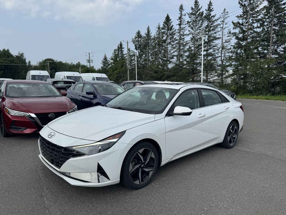 Hyundai Elantra 2023 usagé à vendre (NIG-T0102A)