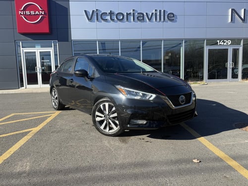 Nissan Versa SR 2021