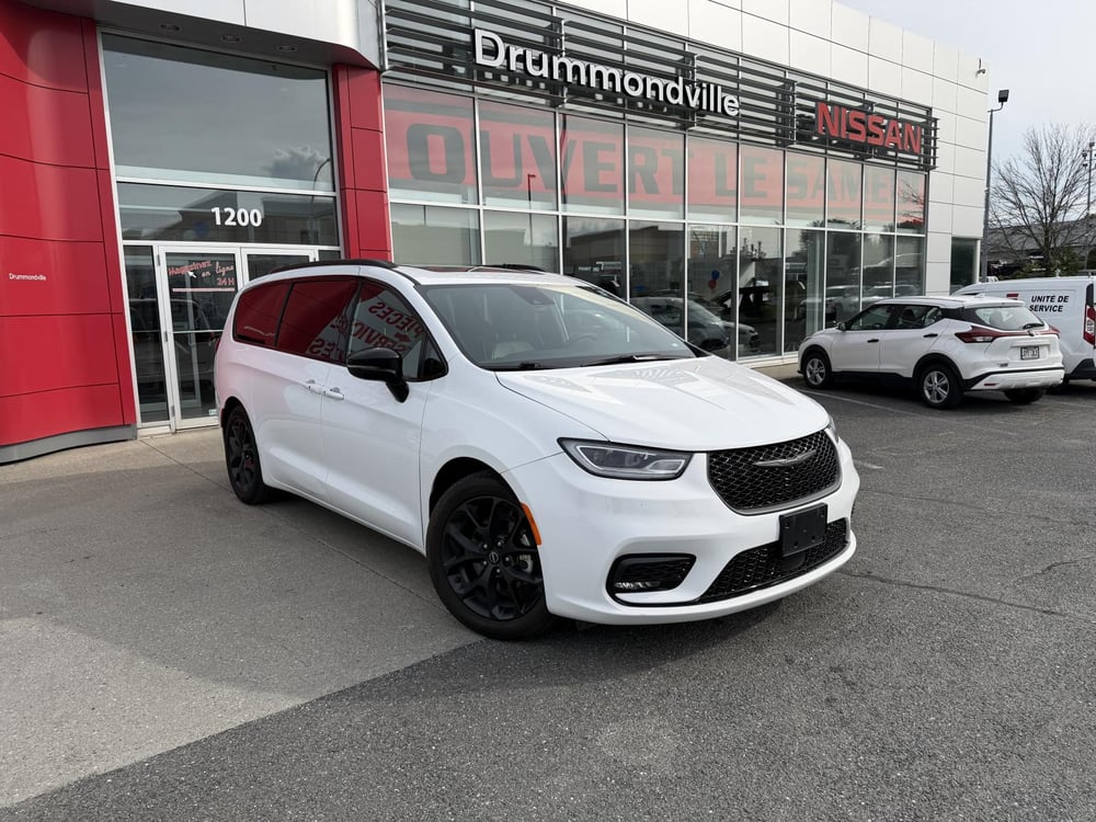 Chrysler Pacifica 2025 usagé à vendre (NID00244)
