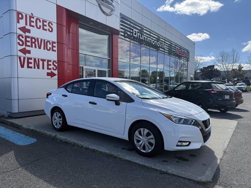 Nissan Versa S 2021