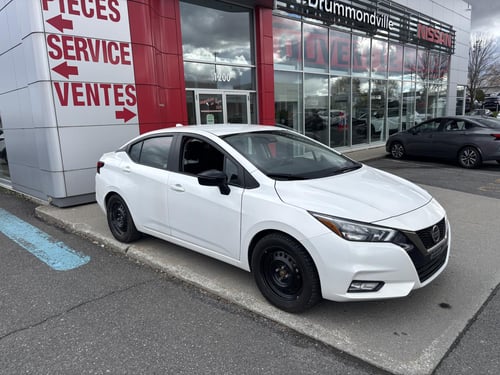 Nissan Versa SR 2022