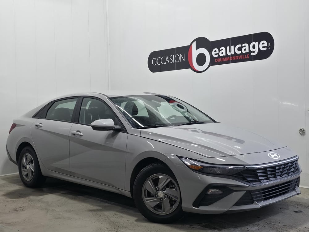 Hyundai Elantra 2025 usagé à vendre (OCD02742)