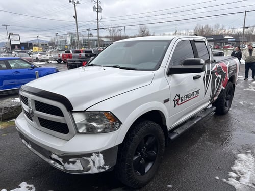 RAM 1500 SLT 2015