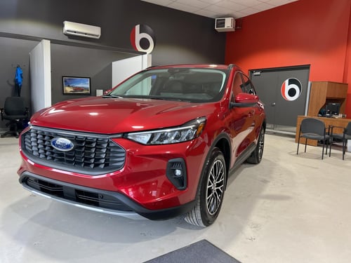 Ford Escape PHEV 2024