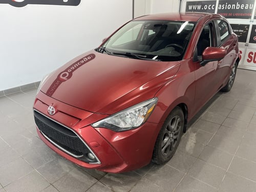 Toyota Yaris XLE 2020