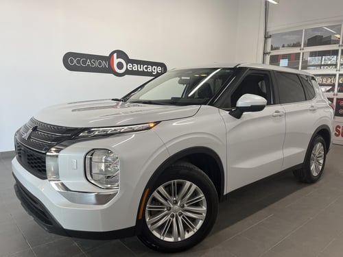 Mitsubishi Outlander LE 2024