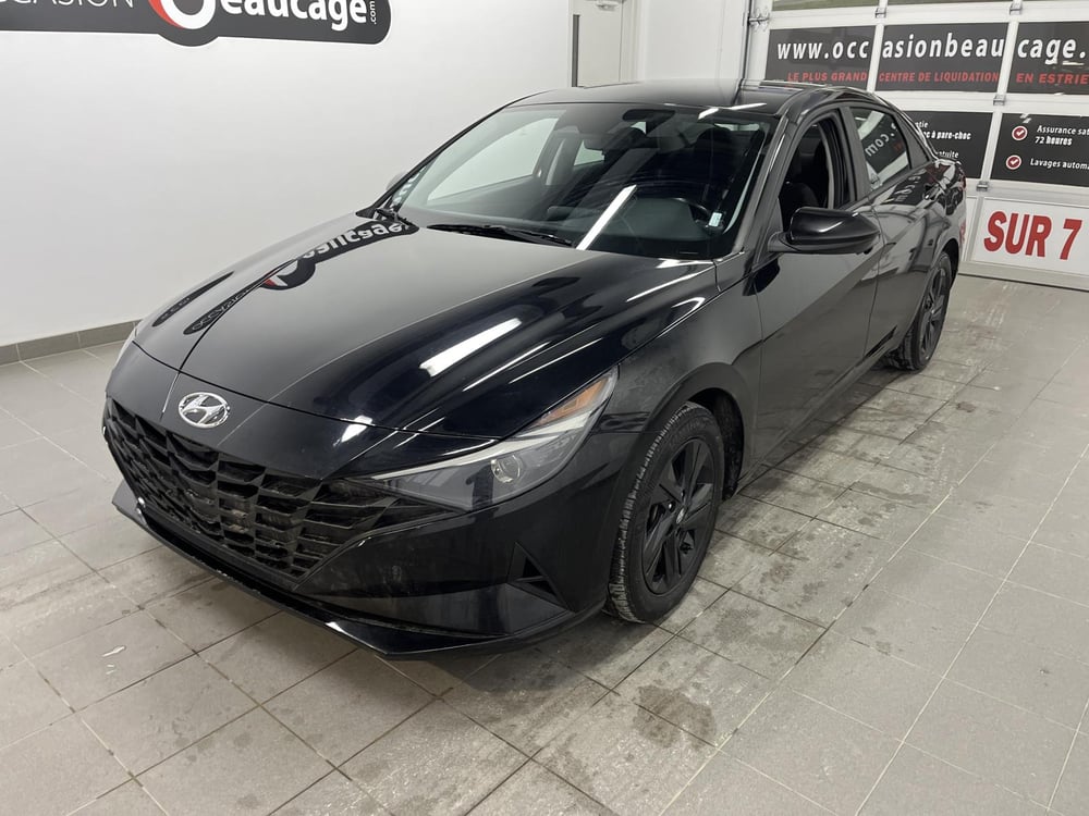 Hyundai Elantra 2023 usagé à vendre (OCS02282)