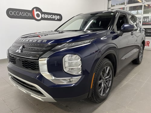 Mitsubishi Outlander SE 2023