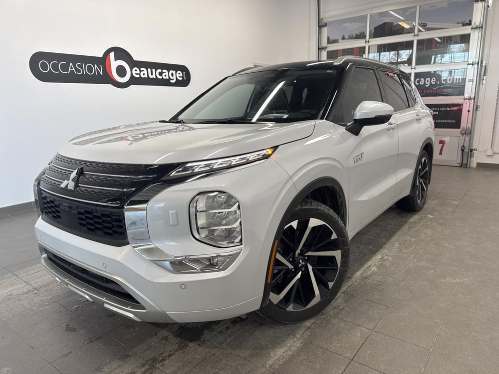 Mitsubishi Outlander 2023 used for sale (OCS03077)