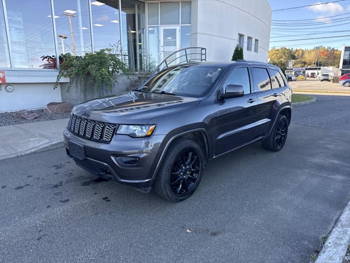 Jeep GRAND CHEROKEE LAREDO/ALT Altitude 2019