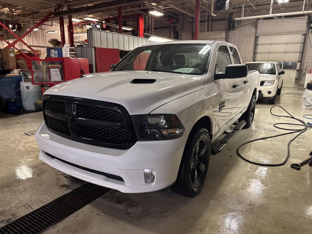 RAM 1500 CLASSIC TRADESMAN 2019 usagé à vendre (1S306A)