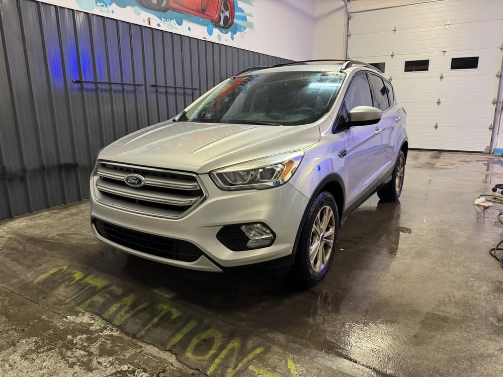 Ford Escape 2017 used for sale (1T143B)