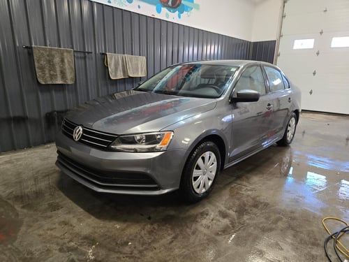 Volkswagen Jetta Trendline + 2017