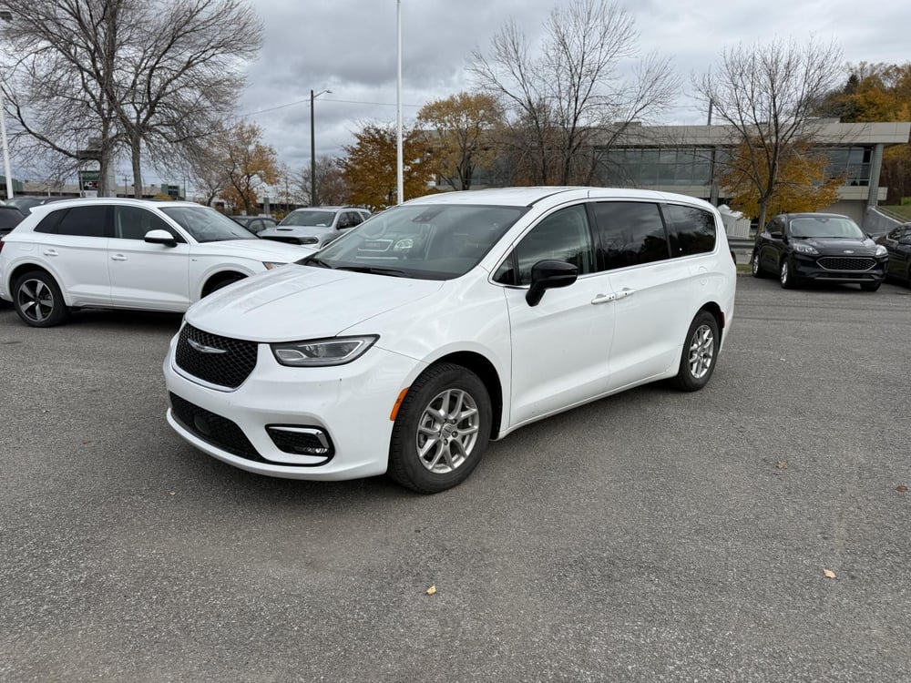 Chrysler Pacifica 2024 usagé à vendre (3676UG)