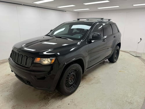Jeep GRAND CHEROKEE LAREDO/ALT Laredo 2018