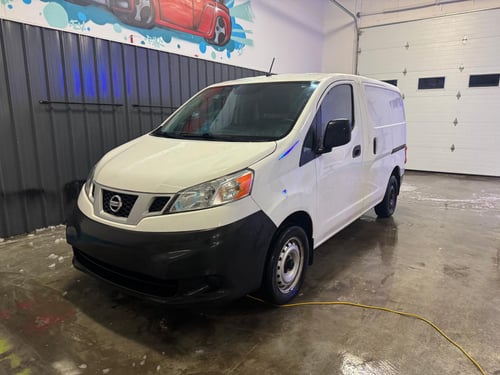 Nissan NV SV 2019