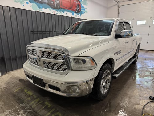 RAM 1500 Laramie 2016