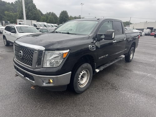 Nissan Titan XD SV 2016