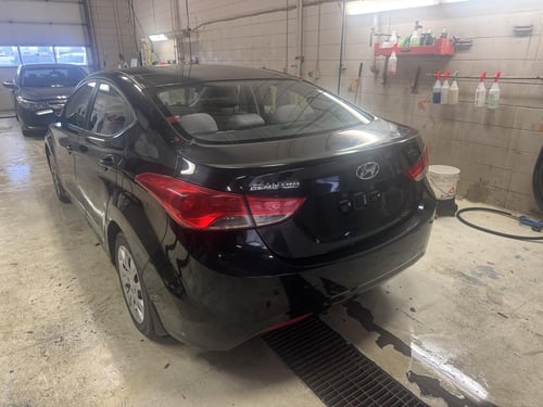 Hyundai Elantra GL 2012
