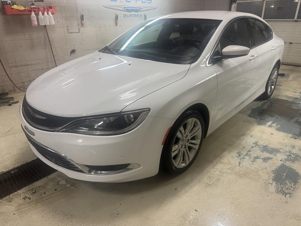 Chrysler 200 2015 used for sale (H0115)