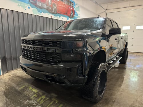 Chevrolet Silverado Custom 2020