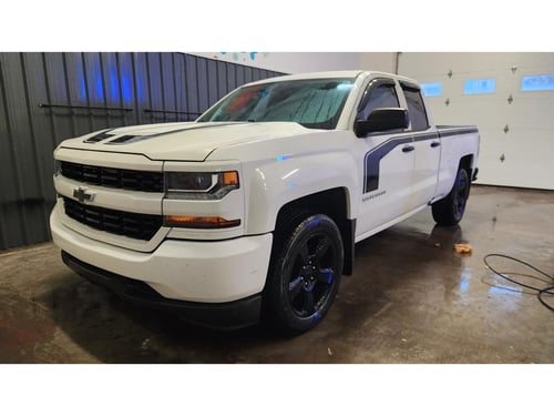 Chevrolet Silverado Custom 2017
