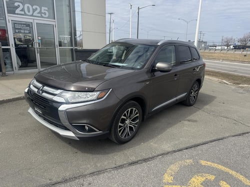 Mitsubishi Outlander SE 2016