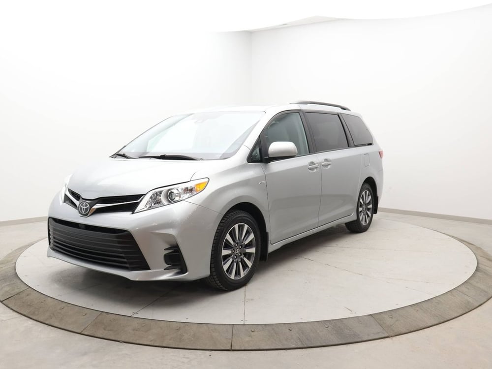 Toyota Sienna 2020 used for sale (R3151)