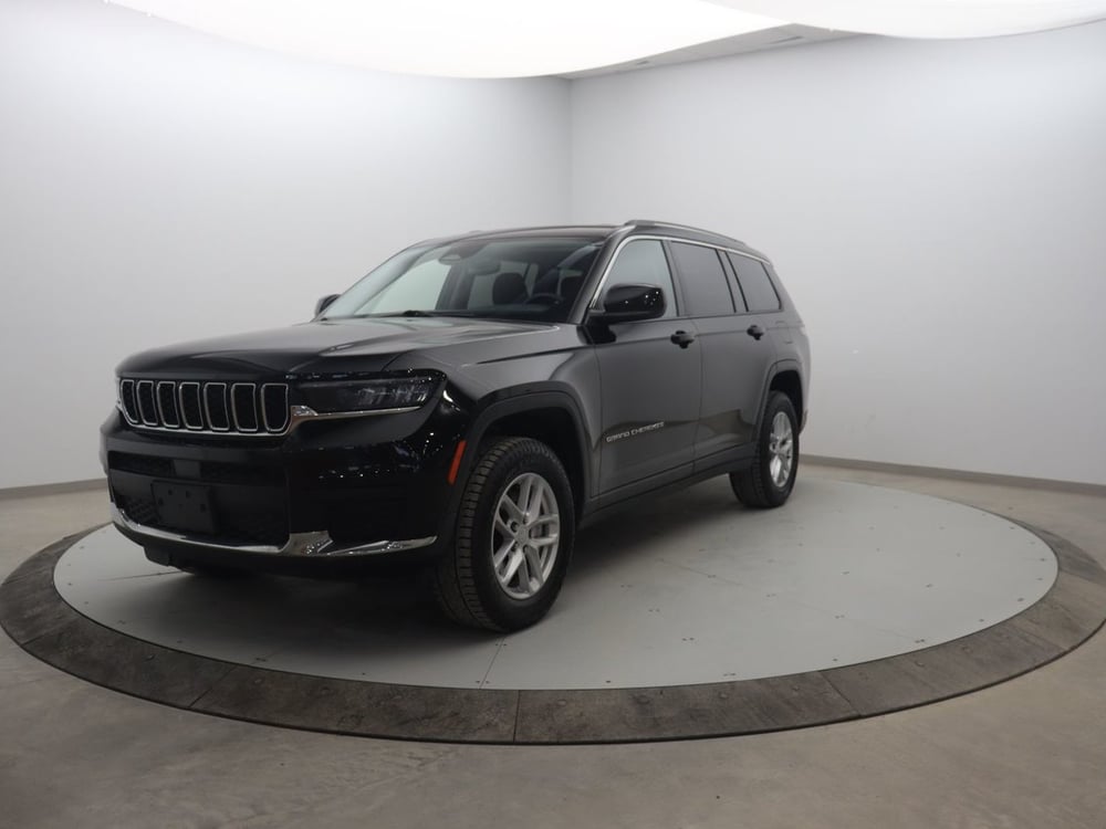 Jeep Grand Cherokee L 2023 used for sale (R5000)