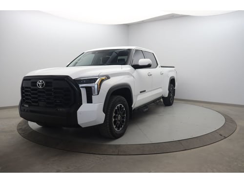 Toyota Tundra SR5 2023