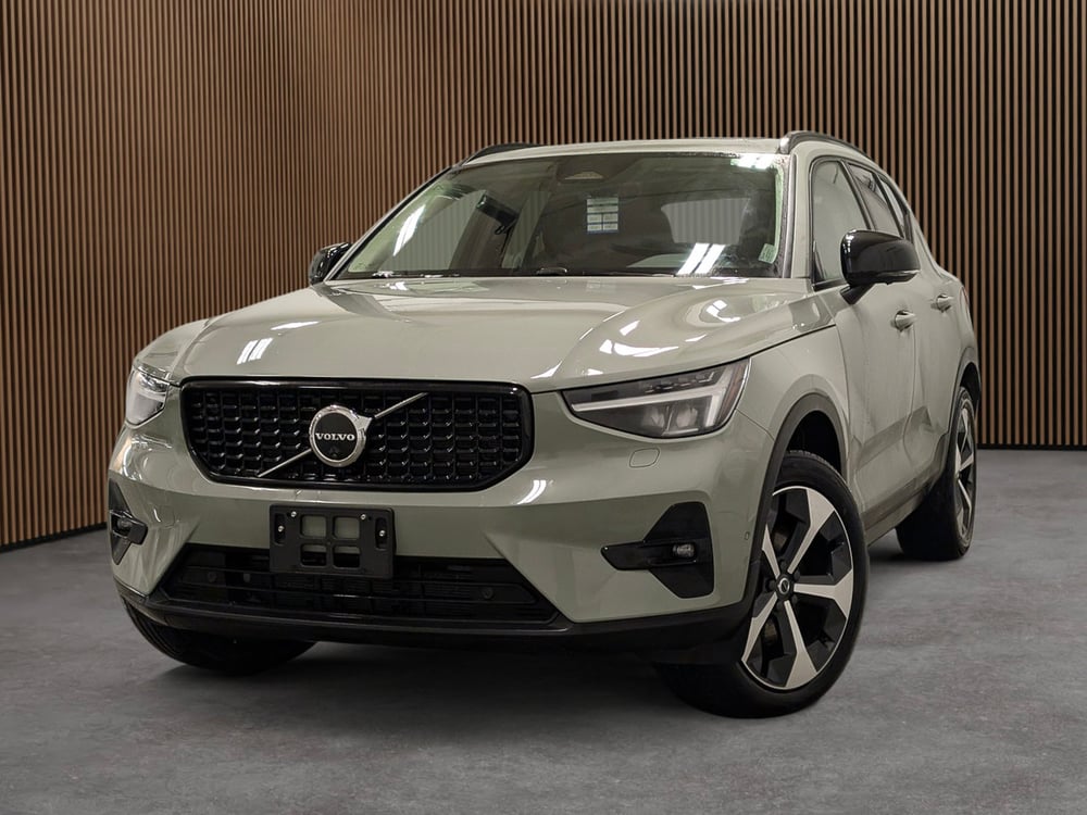Volvo XC40 2025 used for sale (25-877U)