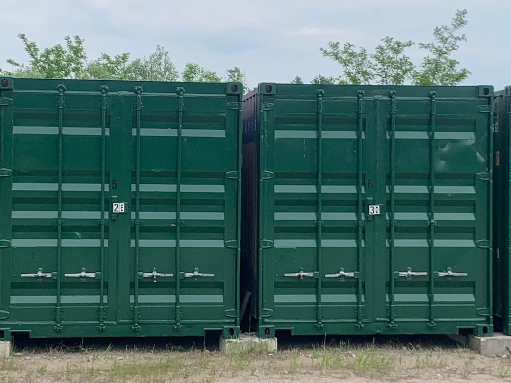 Fenelon Less Storage