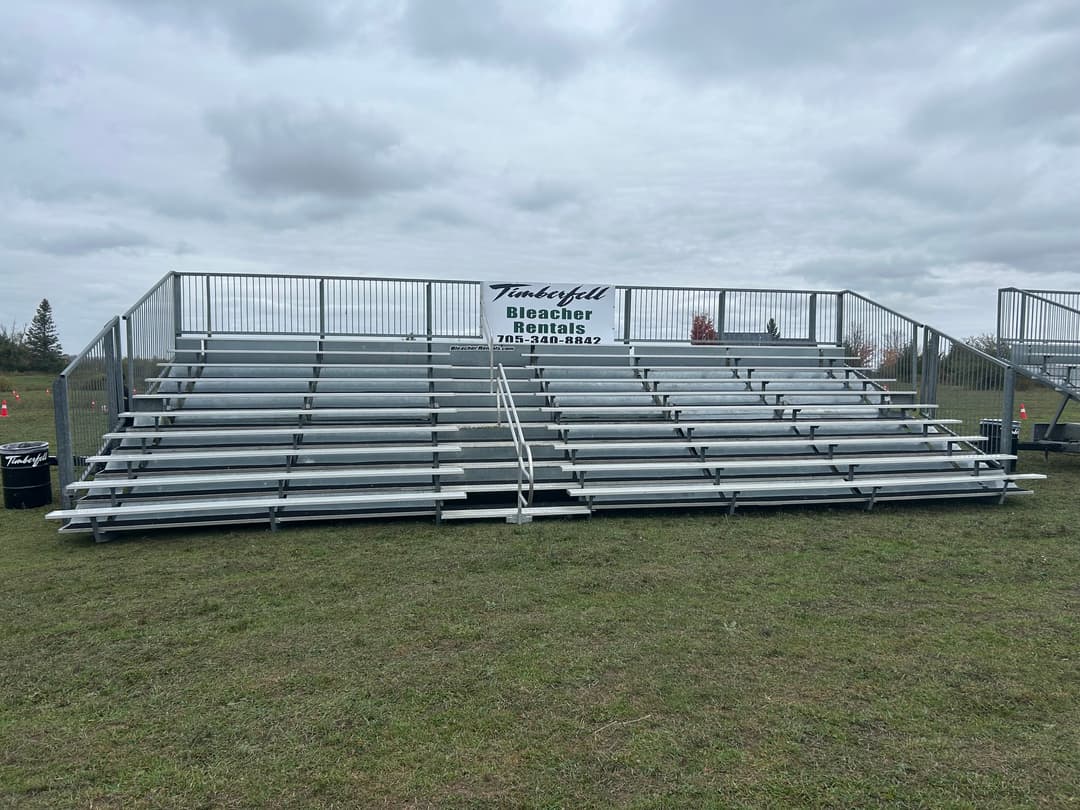 Mobile bleacher on its trailer