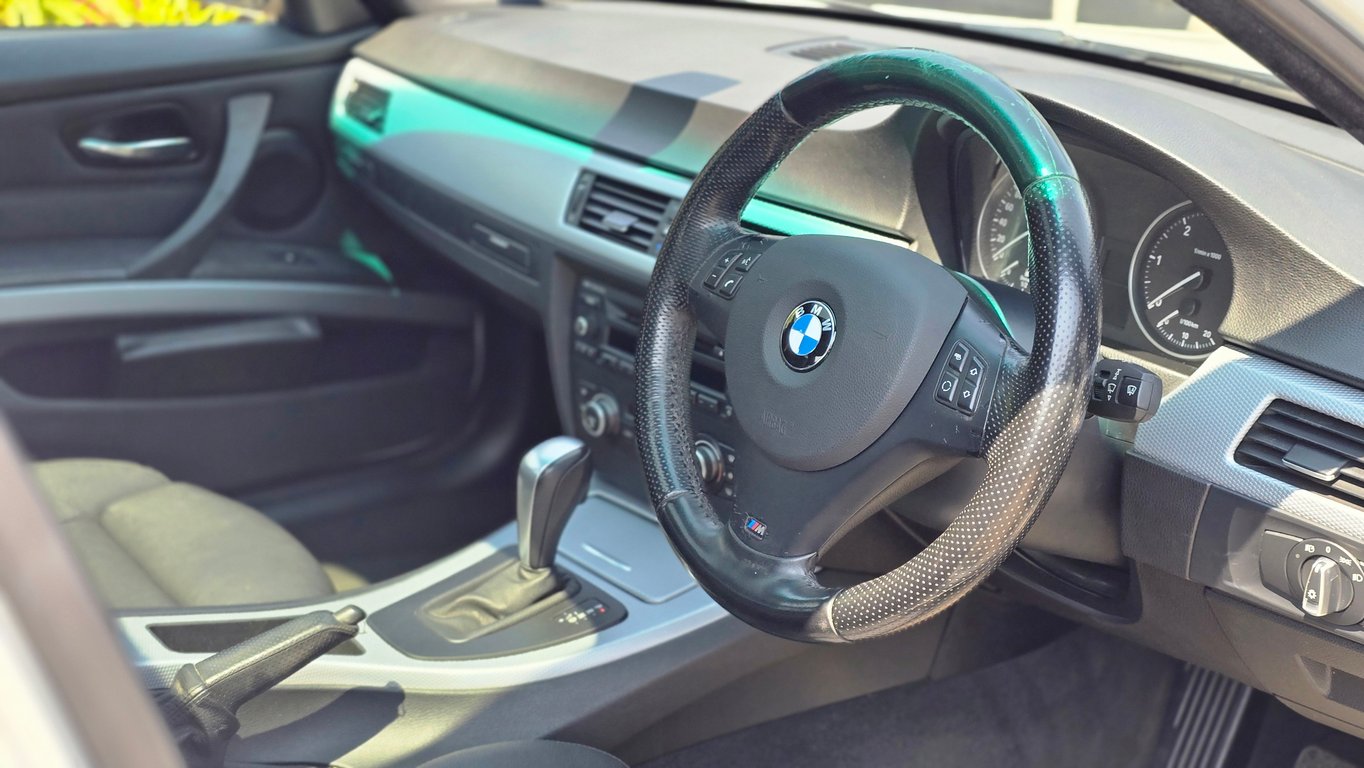 2010 BMW 330D M Sport E90 Auto photo 9