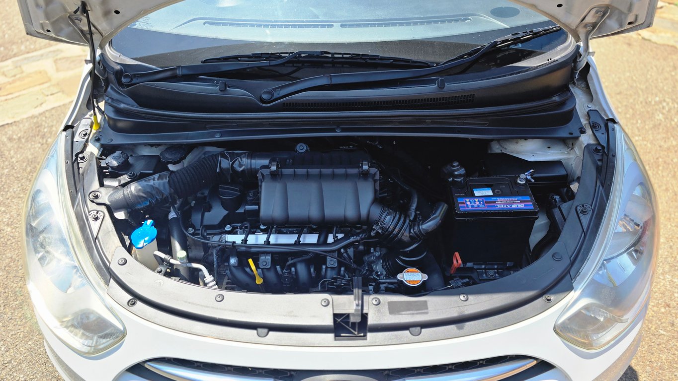 2012 Hyundai I10 1.25 Fluid Auto photo 13