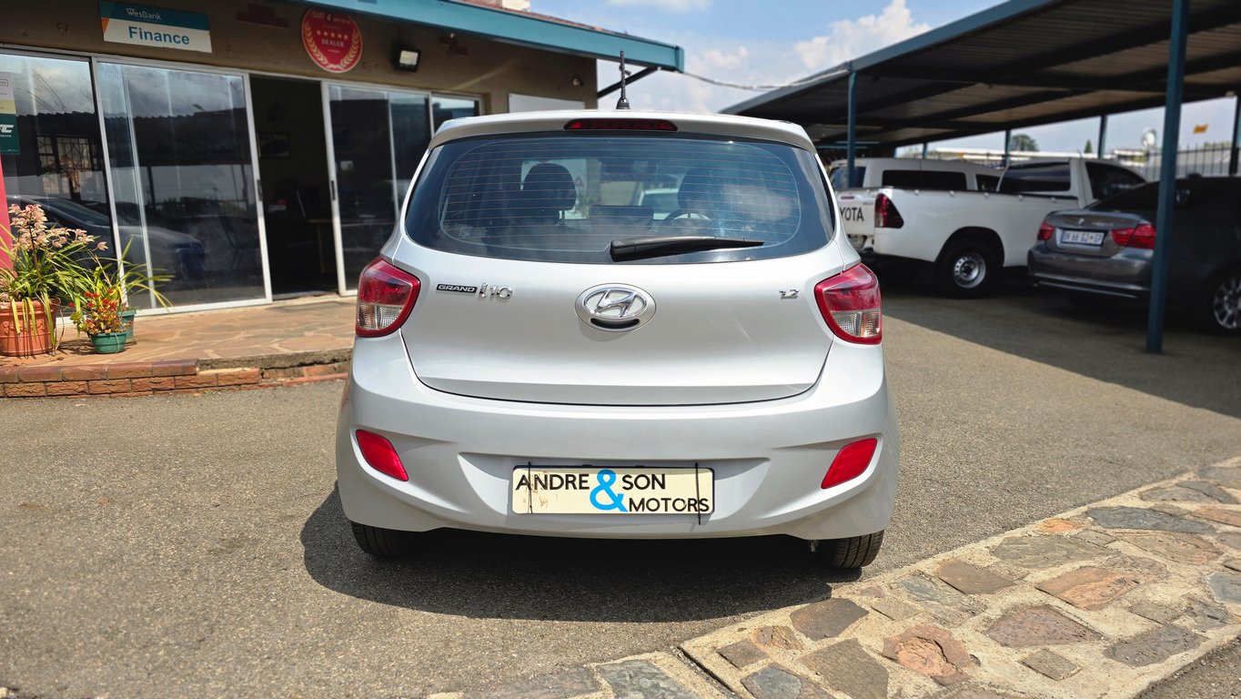 2015 Hyundai Grand I10 1.25 Fluid Auto photo 4