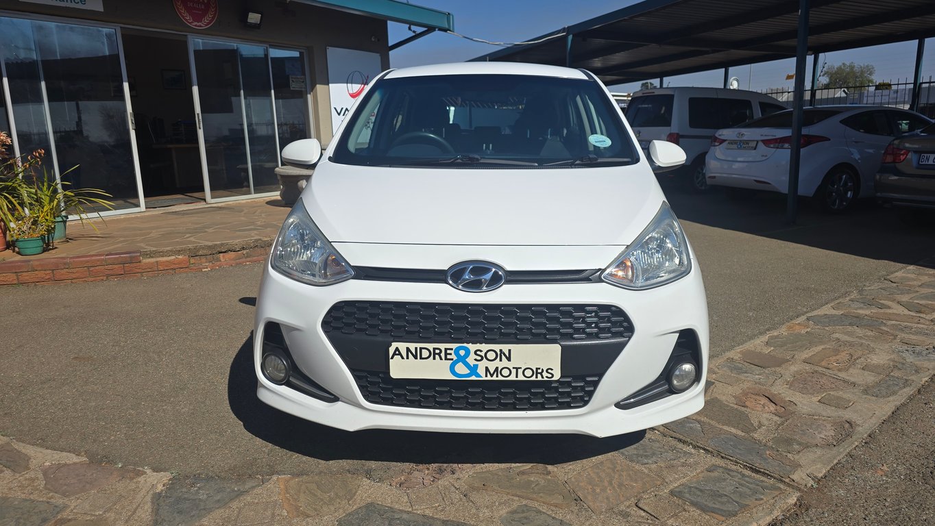 2017 Hyundai Grand i10 1.25 Fluid — another view