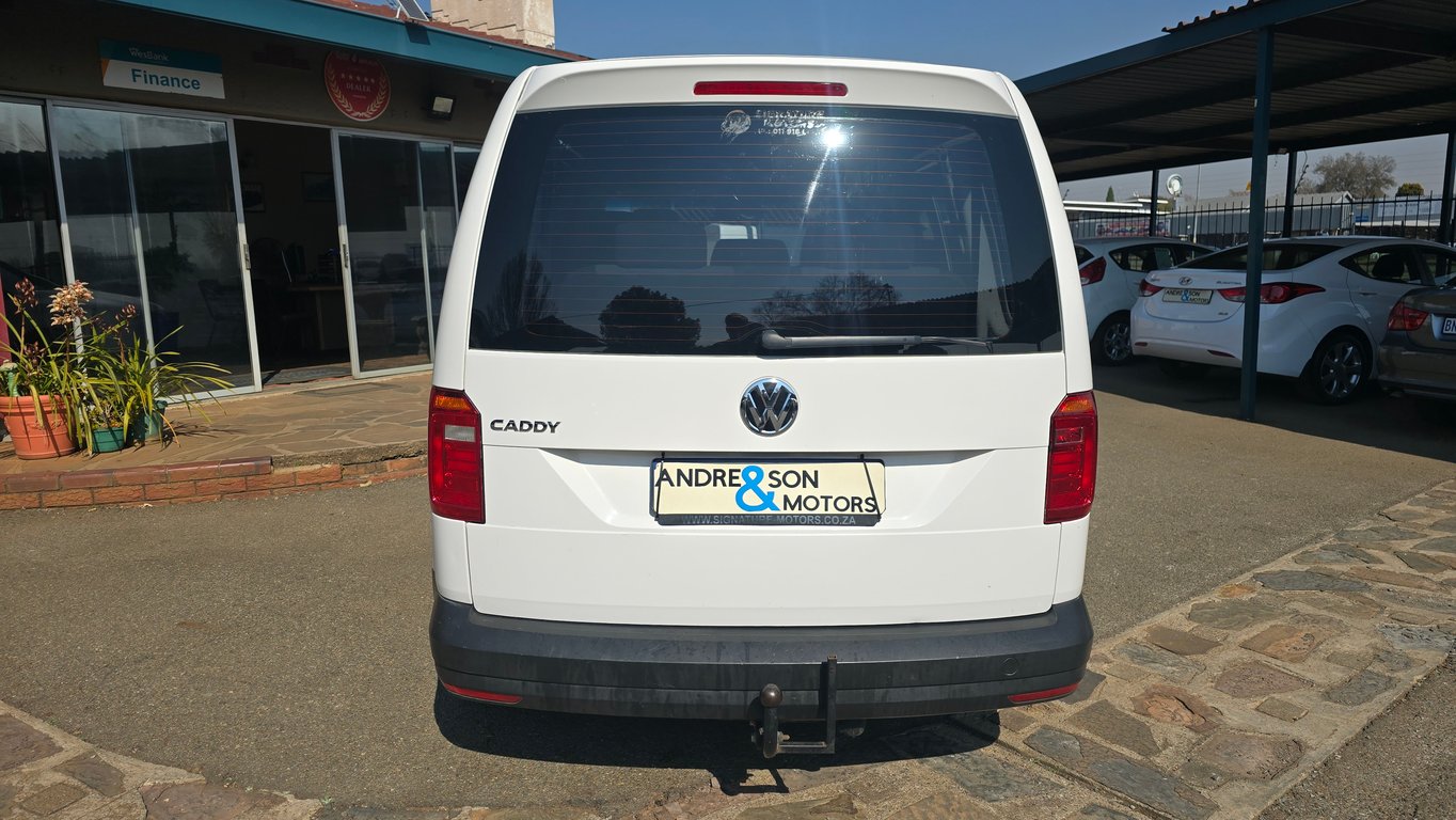 2021 Volkswagen 1.6 Caddy Crew Bus 7 Seater photo 3