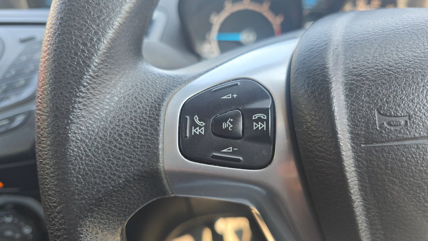 2014 Ford Fiesta 1.0 EcoBoost Trend photo 13