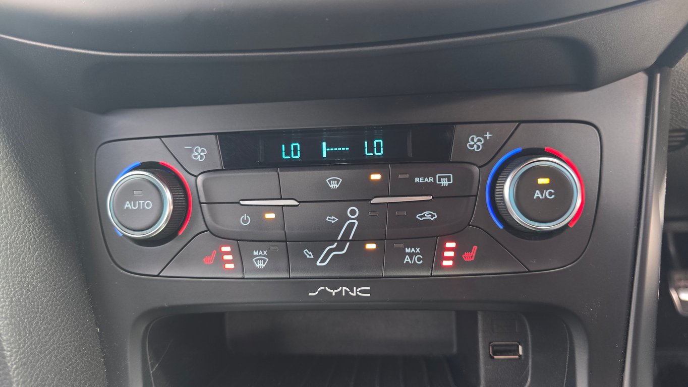 2015 Ford Focus 2.0 GTDI ST3 photo 13