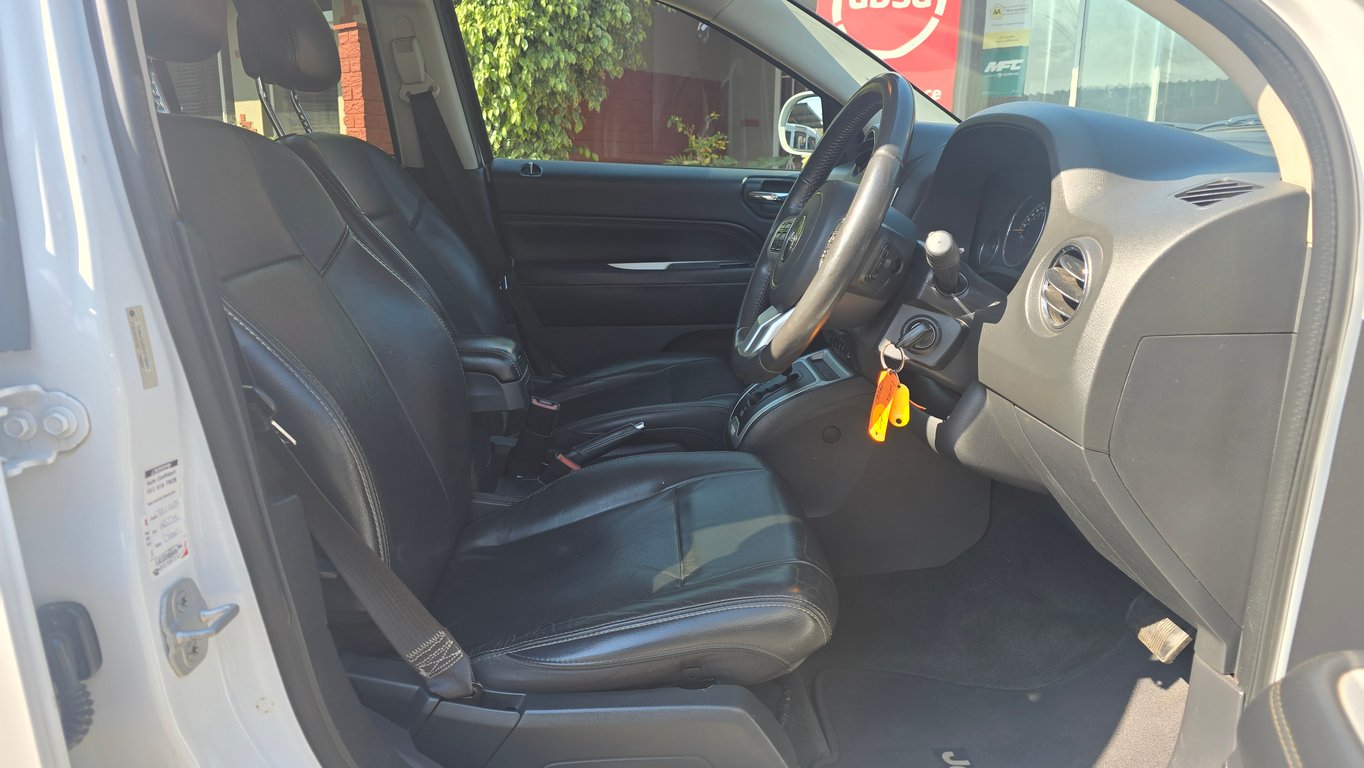 2014 Jeep Compass 2.0 CVT LTD photo 5