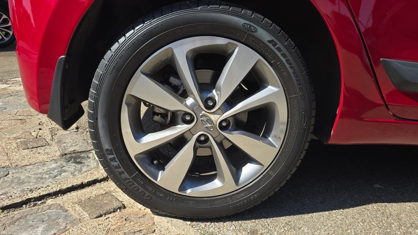 2017 Hyundai i20 1.4 Fluid photo 16