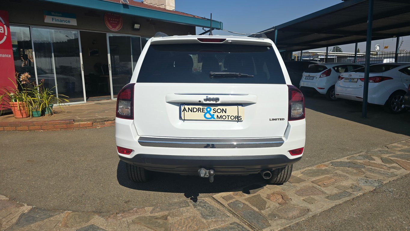 2014 Jeep Compass 2.0 CVT LTD photo 4