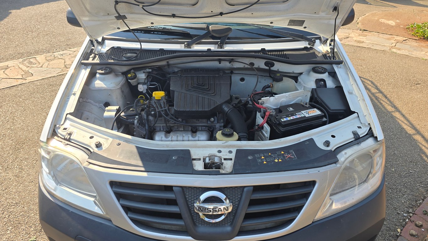 2018 Nissan Np200 1.6 photo 9