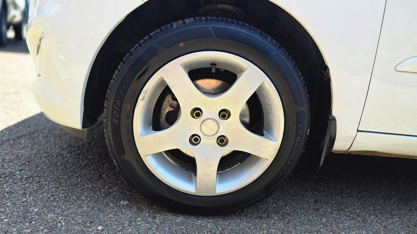 2012 Hyundai I10 1.25 Fluid Auto photo 15