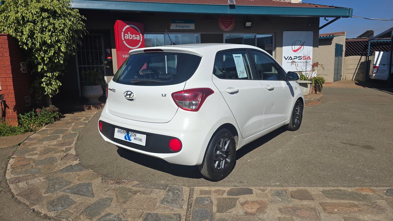 2017 Hyundai Grand i10 1.25 Fluid photo 3