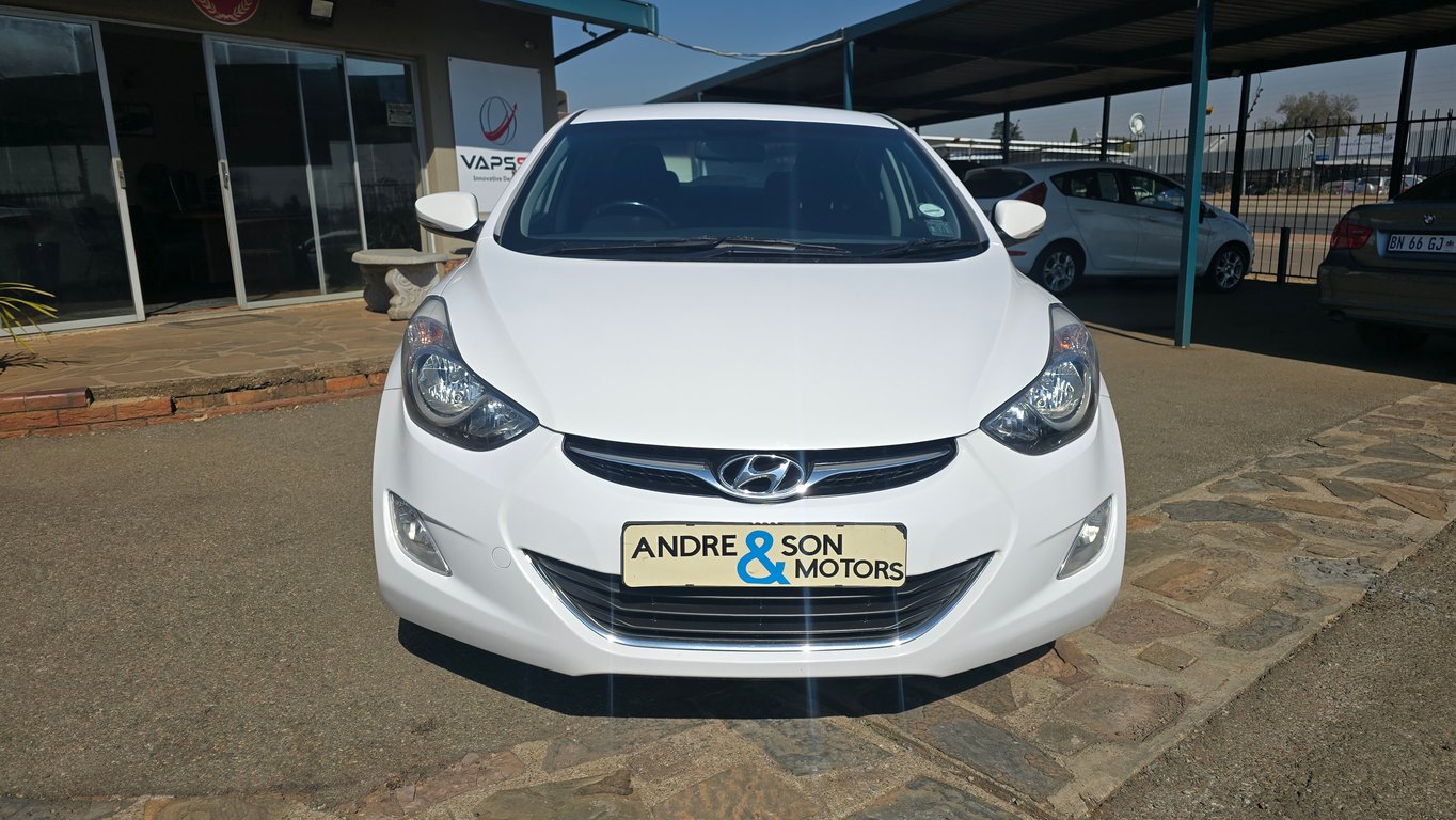 2014 Hyundai Elantra 1.8 Executive Auto photo 2